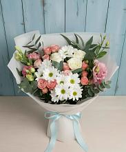 Букет цветов из:  Розы, Лизиантусы и Хризантемы в Пангодах