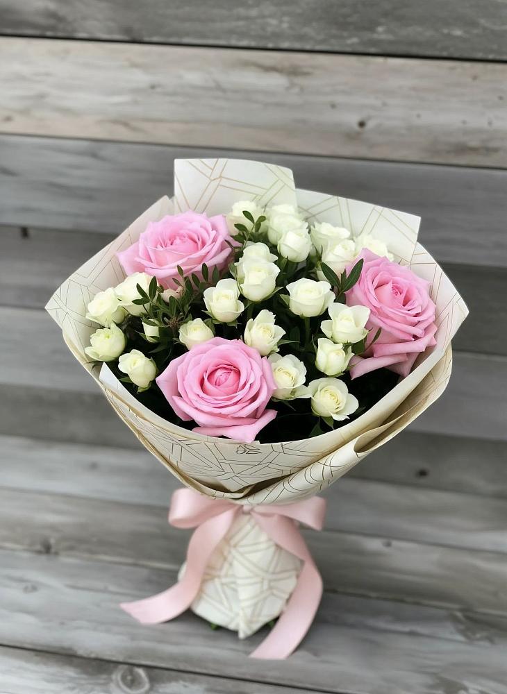 Букет цветов из: Розы в Пангодах