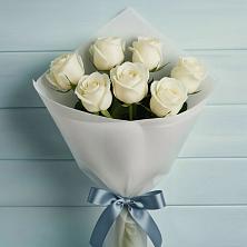 Букет 7 Белых роз Эдлесс Лав в Пангодах