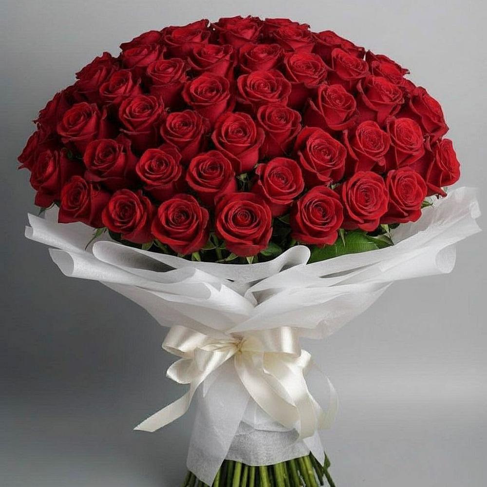 Букет 101 Красная роза Блэк Мэджик в Пангодах
