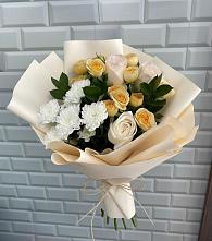 Букет цветов из:  Розы и Хризантемы в Пангодах