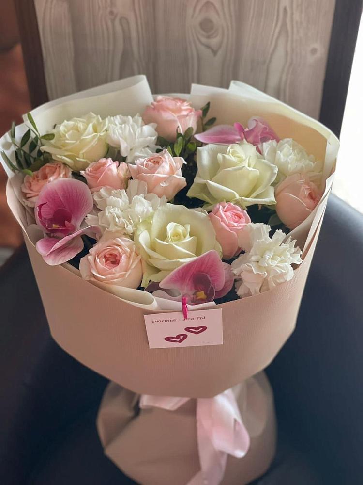 Букет цветов из: Орхидеи, Розы и Гвоздики в Пангодах