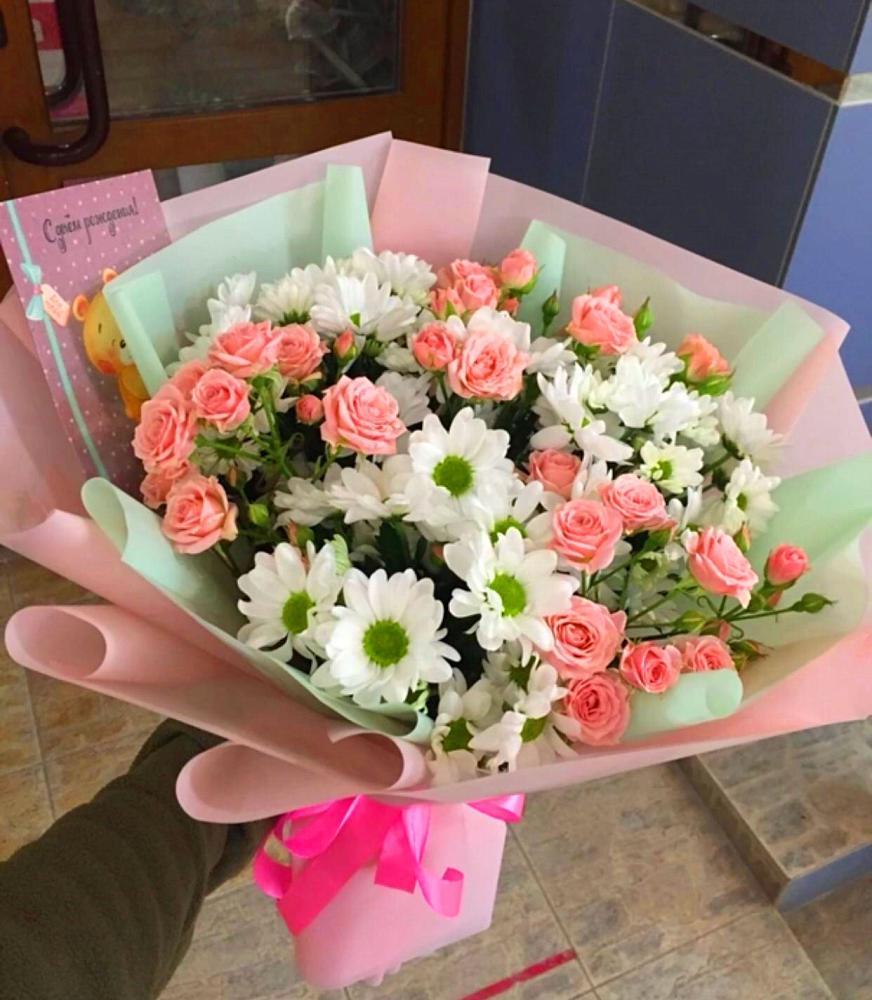 Букет цветов из: Розы и Хризантемы в Пангодах