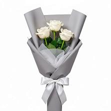 Букет 3 белые розы в Пангодах