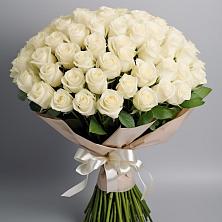 Букет 101 беля роза Белоснежка в Пангодах