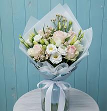 Букет цветов из:  Розы и Лизиантусы в Пангодах
